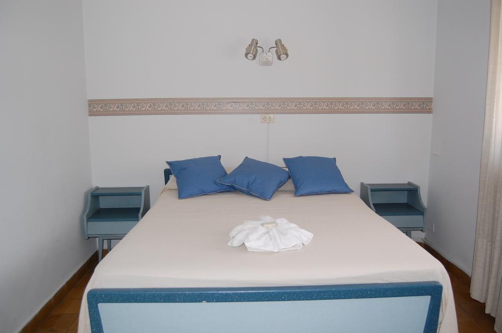 Monte Carlo Hotel Villa Carlos Paz Habitación foto